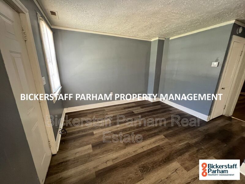 On North Lumpkin Road, Off Of Victory Drive!! property image