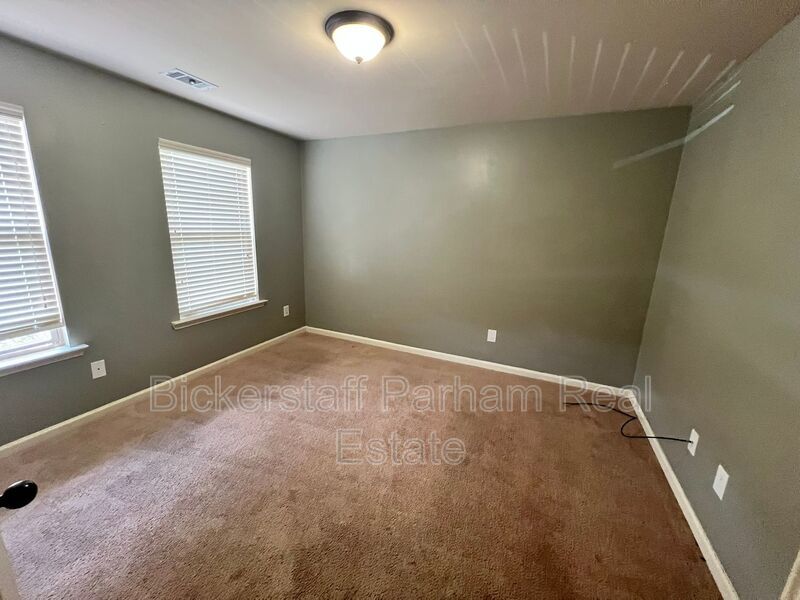 The ideal space to balance life, work and play. Located in Fort Mitchell, AL!! property image