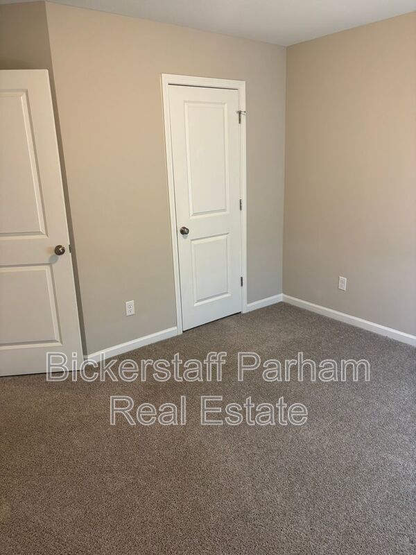 Welcome Home! Located in Lexington Hill Subdivision property image