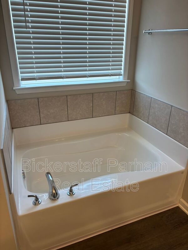 Welcome Home! Located in Lexington Hill Subdivision property image