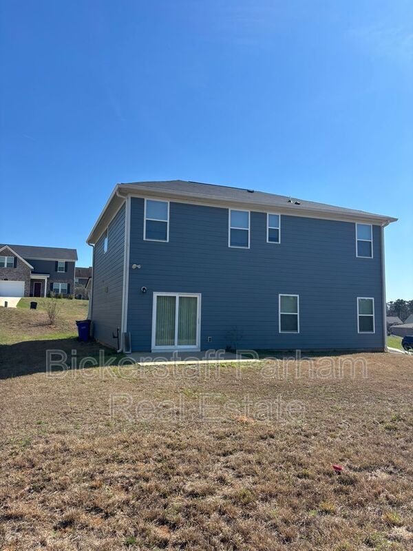 Welcome Home! Located in Lexington Hill Subdivision property image