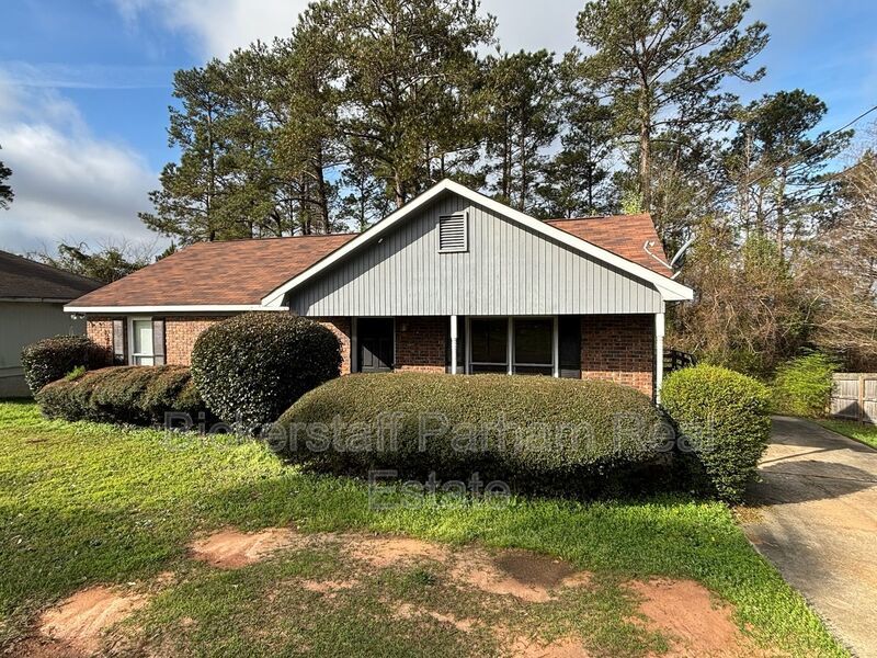 Charming 3BR Home in Columbus – Pet Friendly & Move-In Ready! property image