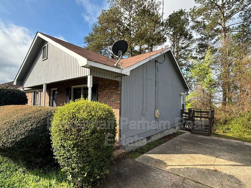 Charming 3BR Home in Columbus – Pet Friendly & Move-In Ready! property image