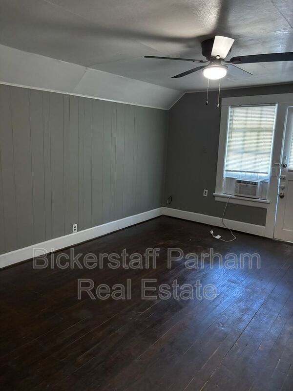 Relaxed Living in a Charming Multi-Unit Setting. Available now. property image