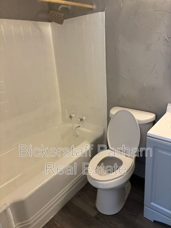 Your Next Home: Charming Multi-Unit Cottage property image