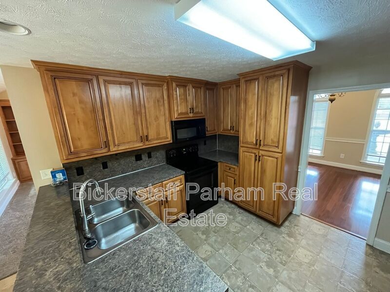 Welcome to the Broadfield Subdivision !! A Place to Call Home. property image