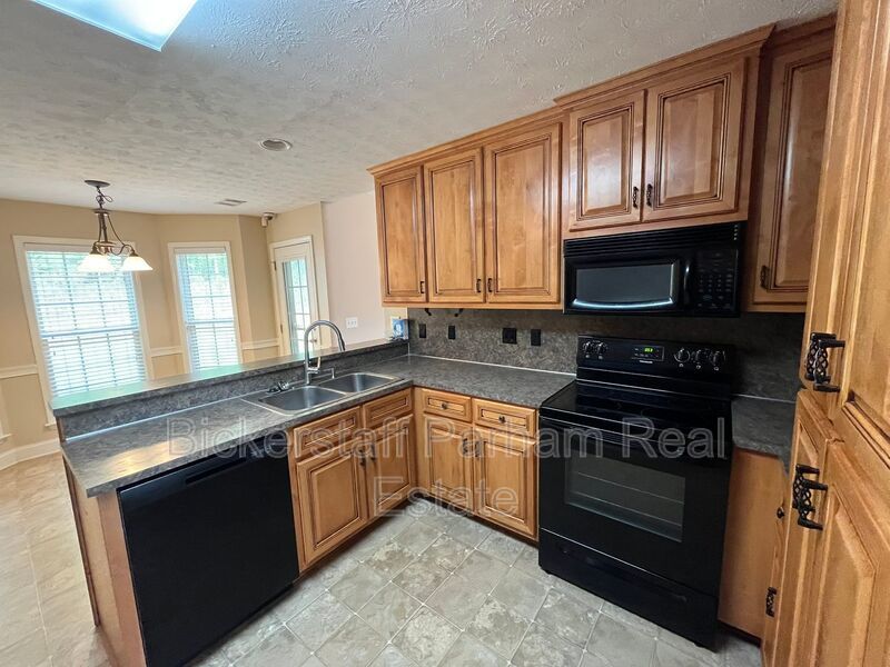 Welcome to the Broadfield Subdivision !! A Place to Call Home. property image