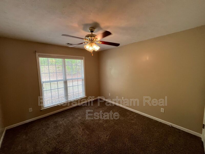 Welcome to the Broadfield Subdivision !! A Place to Call Home. property image