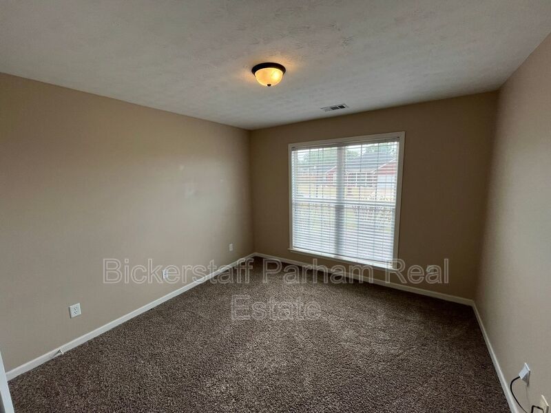 Welcome to the Broadfield Subdivision !! A Place to Call Home. property image