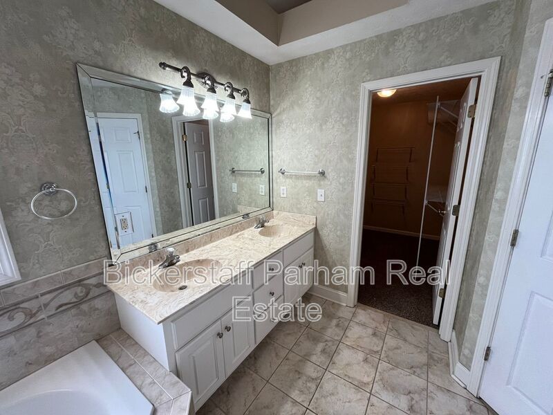 Welcome to the Broadfield Subdivision !! A Place to Call Home. property image