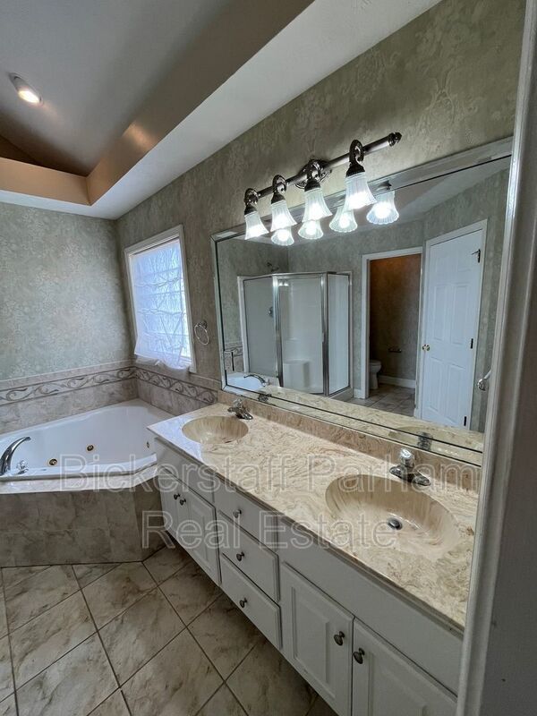 Welcome to the Broadfield Subdivision !! A Place to Call Home. property image