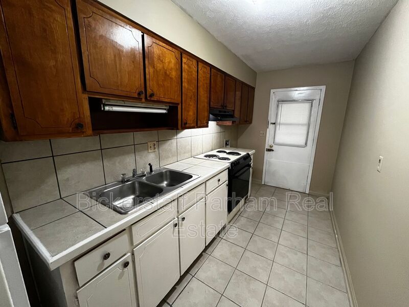 Apartment Complex Off of Veterans Pkwy!! HAPP Accepted! property image