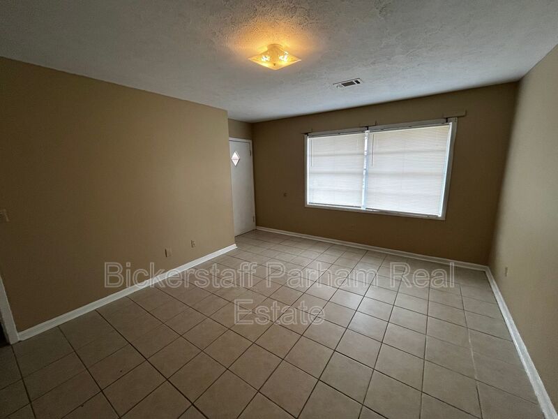 Apartment Complex Off of Veterans Pkwy!! HAPP Accepted! property image
