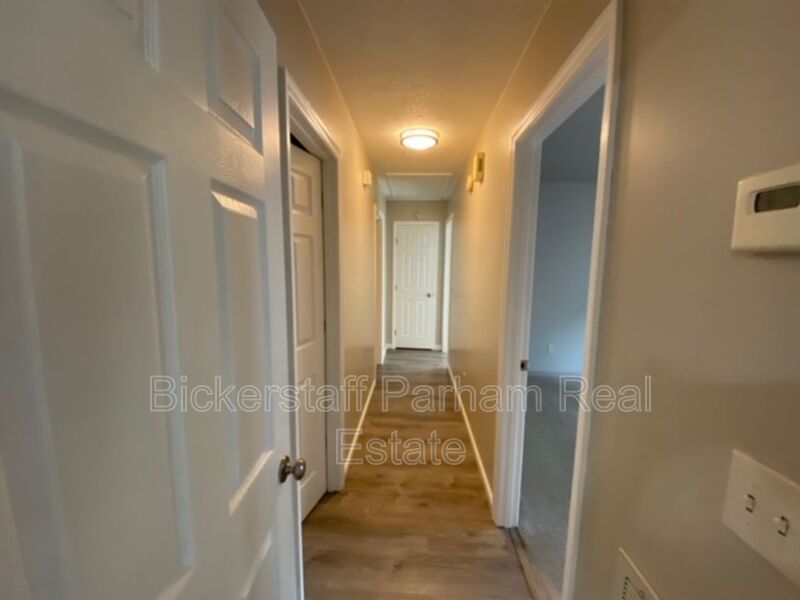 Welcome to this charming 3-bedroom, 2-bathroom home located in Ellerslie, GA property image