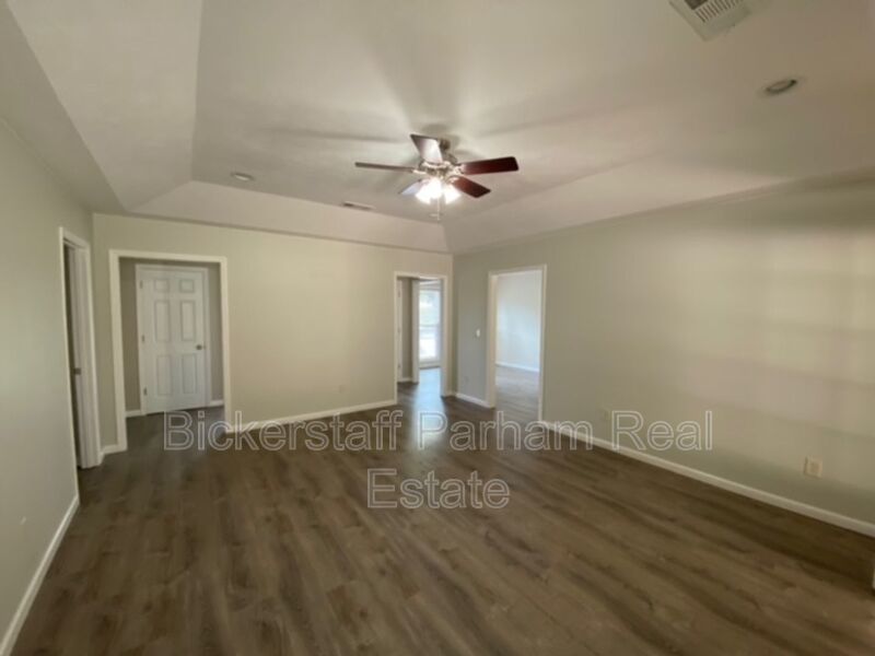 Welcome to this charming 3-bedroom, 2-bathroom home located in Ellerslie, GA property image