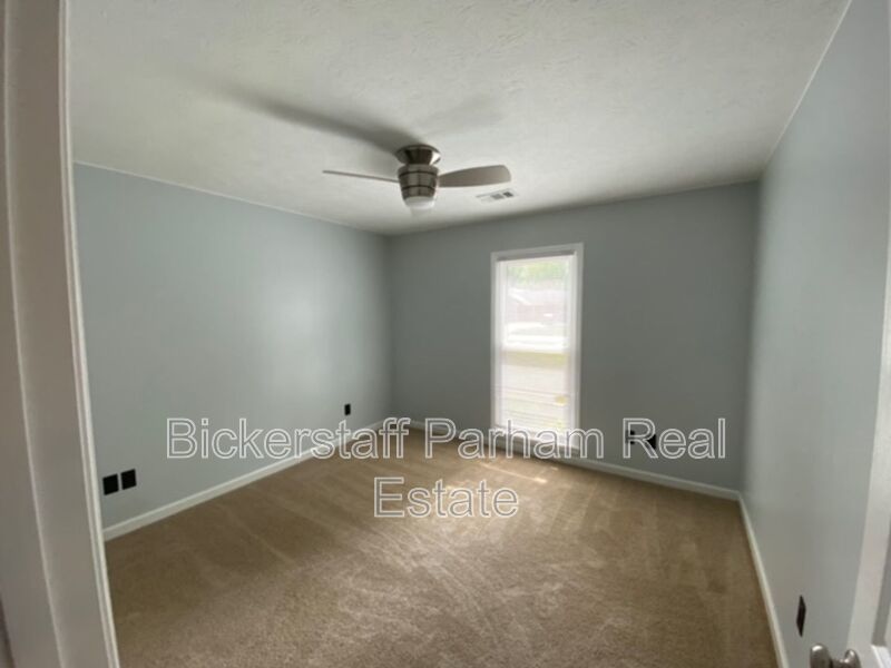 Welcome to this charming 3-bedroom, 2-bathroom home located in Ellerslie, GA property image