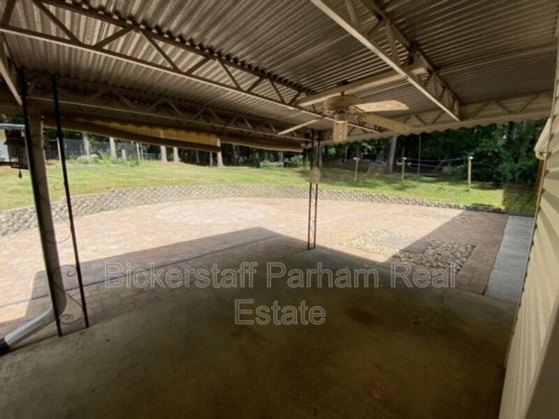 Welcome to this charming 3-bedroom, 2-bathroom home located in Ellerslie, GA property image