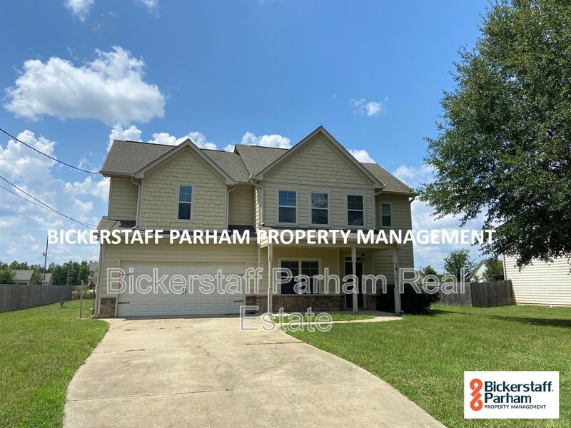 Spacious 2-Story Home with Open Floor Plan property image