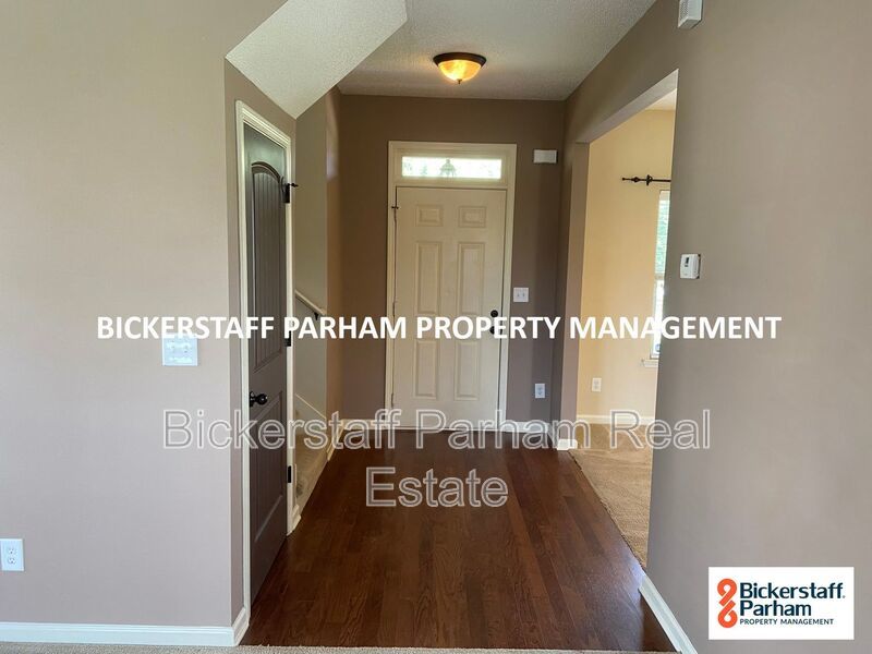 Spacious 2-Story Home with Open Floor Plan property image