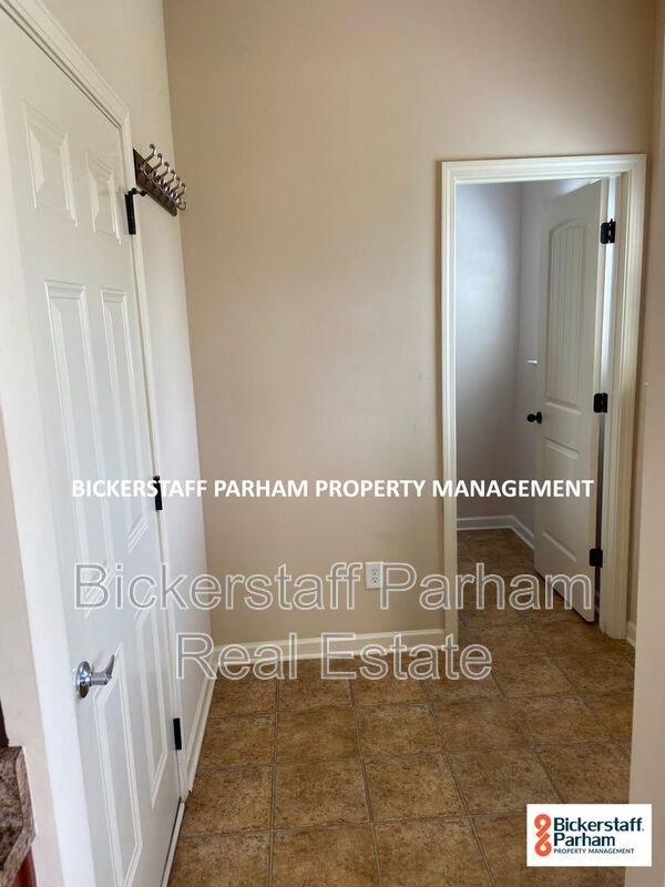 Spacious 2-Story Home with Open Floor Plan property image