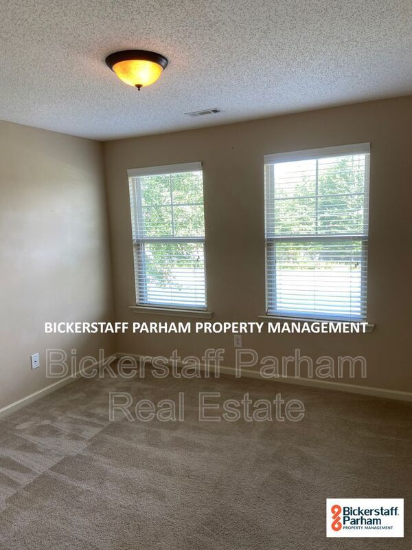 Spacious 2-Story Home with Open Floor Plan property image