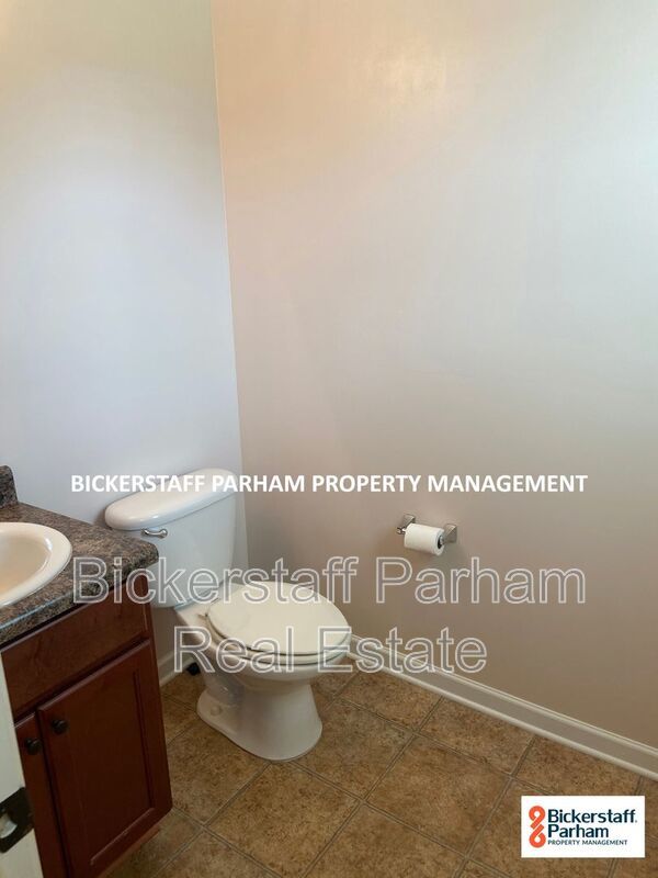 Spacious 2-Story Home with Open Floor Plan property image