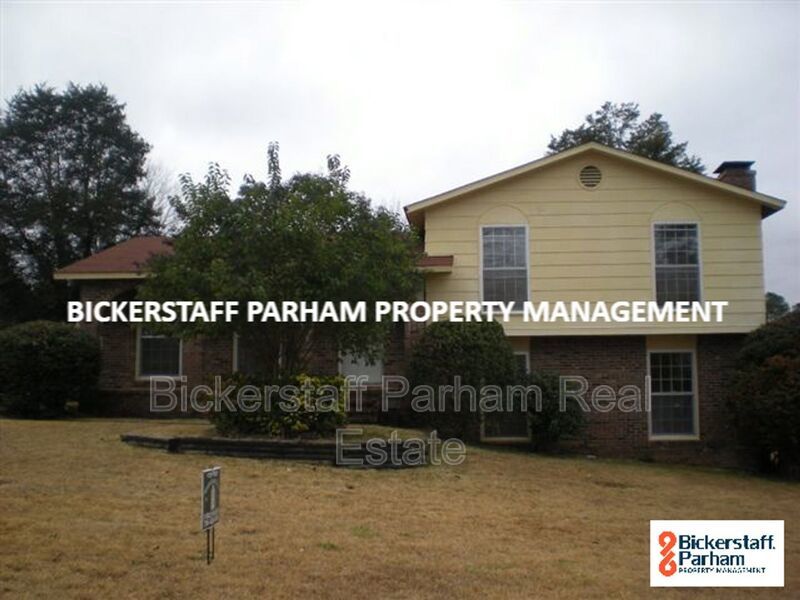 Charming Brick Home Located off of Moon Road, Because Location Really is Everything!! New Carpet, New Paint property image