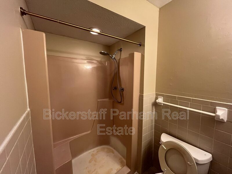 Charming Brick Home Located off of Moon Road, Because Location Really is Everything!! New Carpet, New Paint property image