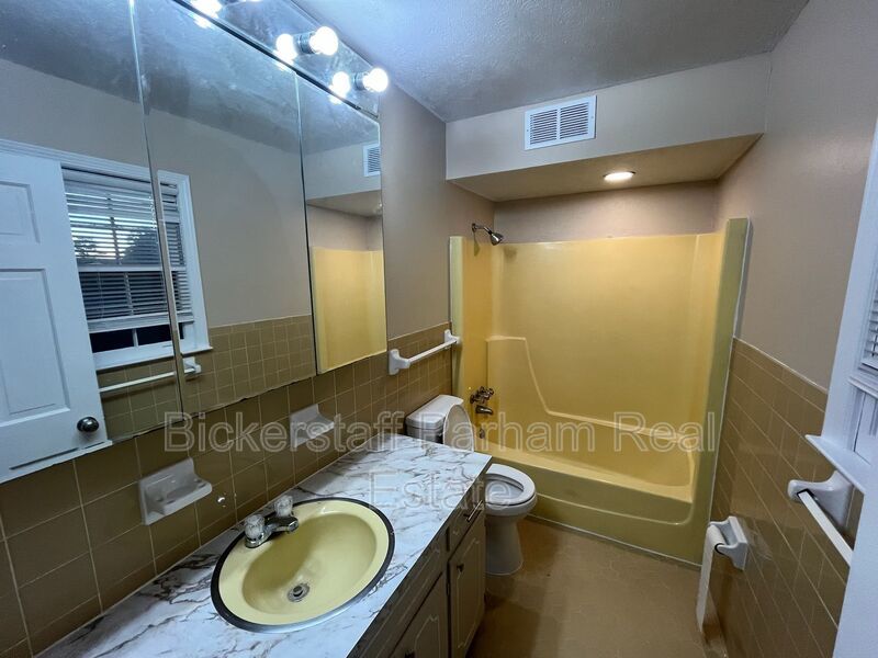 Charming Brick Home Located off of Moon Road, Because Location Really is Everything!! New Carpet, New Paint property image