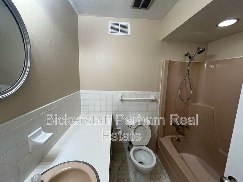 Charming Brick Home Located off of Moon Road, Because Location Really is Everything!! New Carpet, New Paint property image