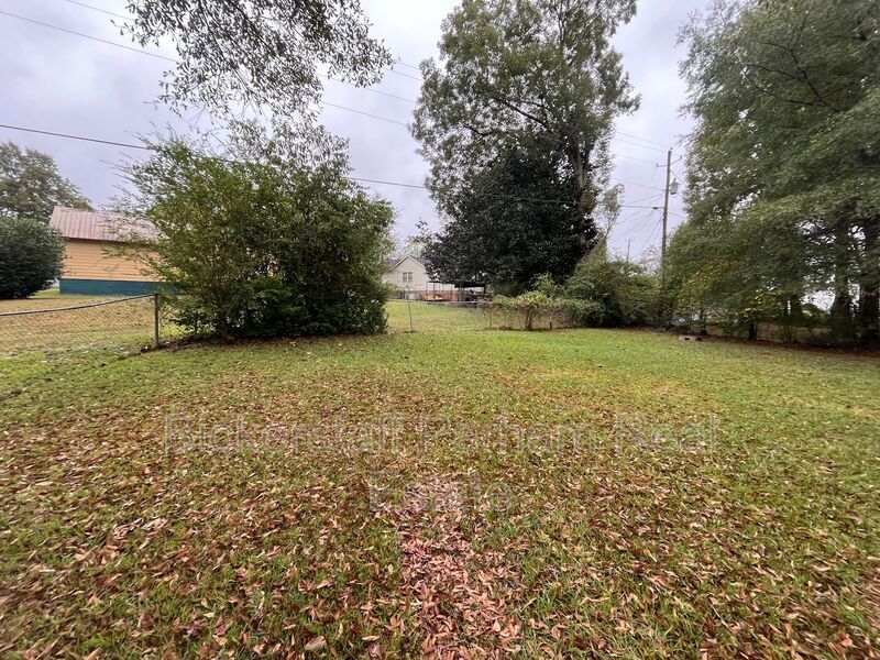 Move-In Ready Home at Unbeatable Value! Call the office to schedule a tour. property image