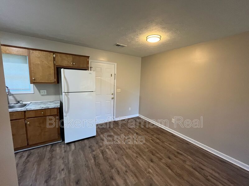 Spacious Apartment with Everything You Need — and More. Available Today! property image