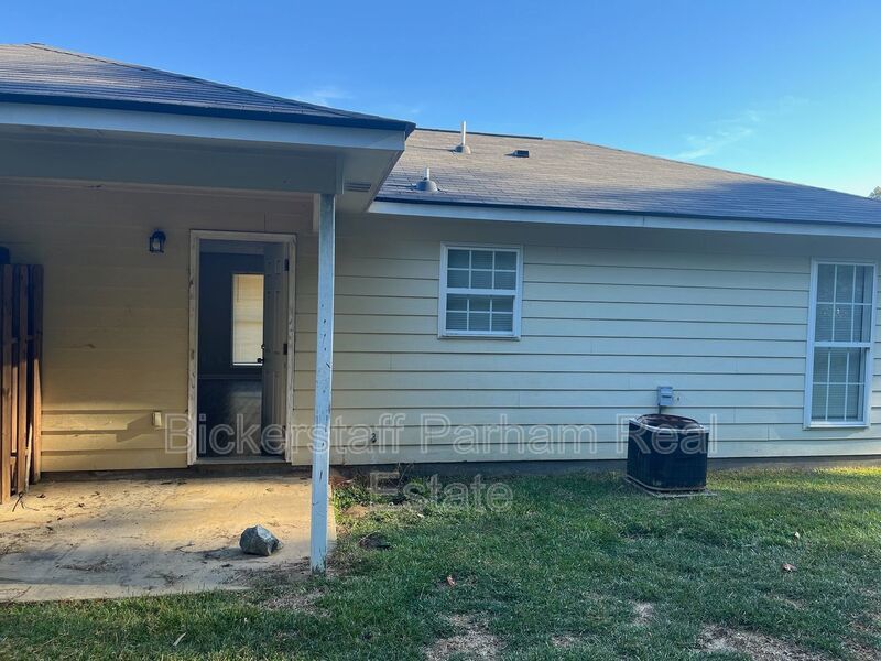 Spacious Apartment with Everything You Need — and More. Available Today! property image