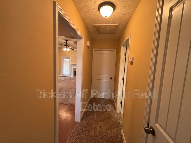 Welcome to Yorktown Subdivision! Fall in Love with Where You Live. property image