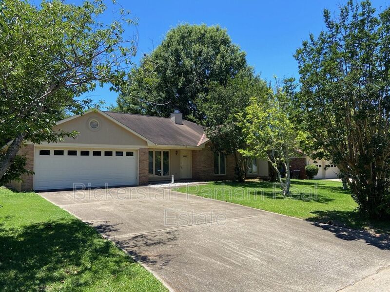 Welcome to Cedar Creek! property image