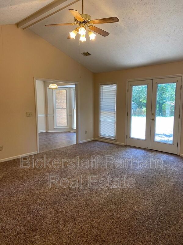 Welcome to Cedar Creek! property image