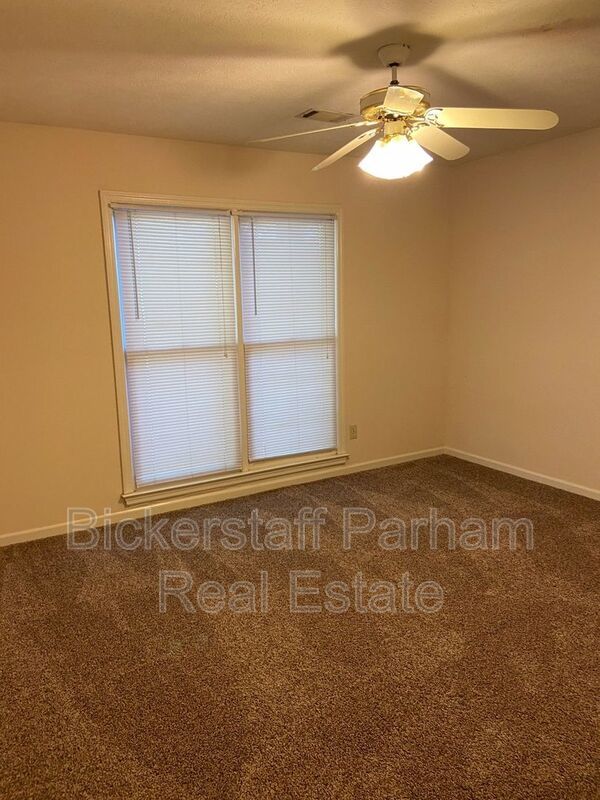 Welcome to Cedar Creek! property image