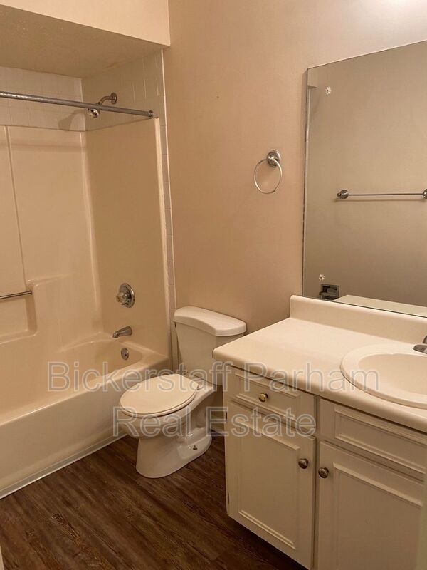 Welcome to Cedar Creek! property image