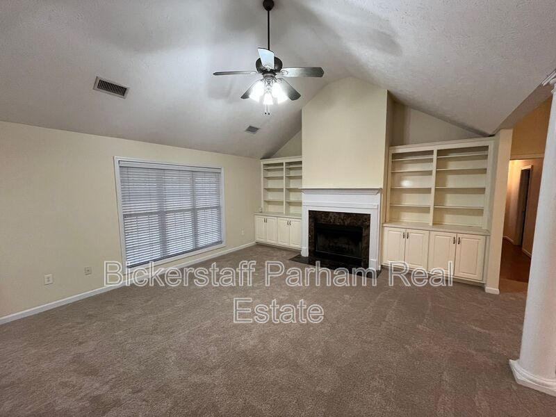 Luxury Living, Redefined. Apply Today! property image