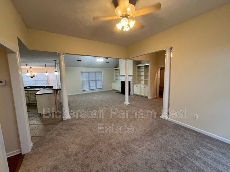 Luxury Living, Redefined. Apply Today! property image