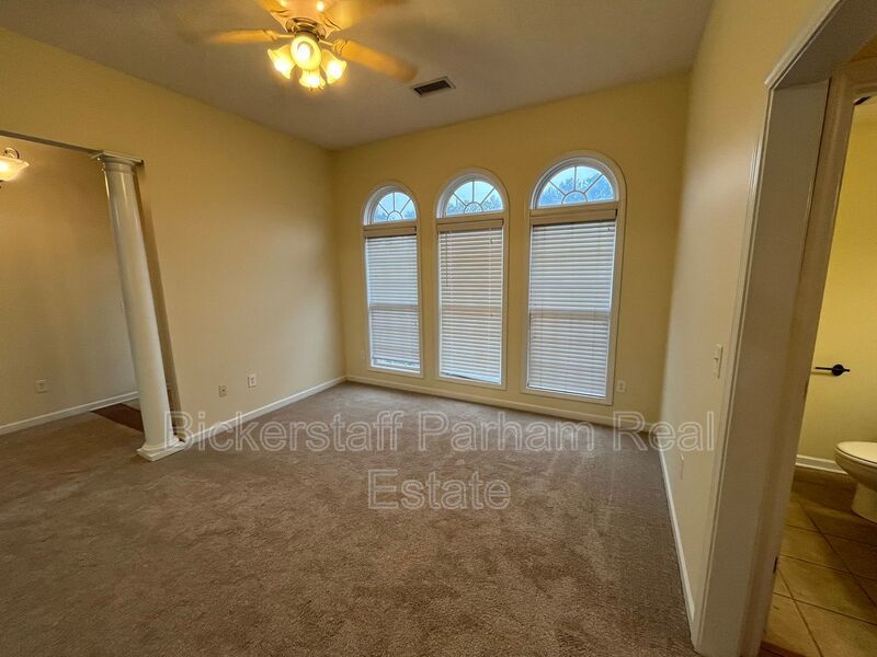 Luxury Living, Redefined. Apply Today! property image