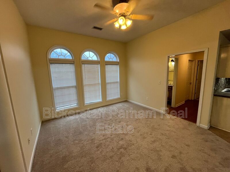 Luxury Living, Redefined. Apply Today! property image