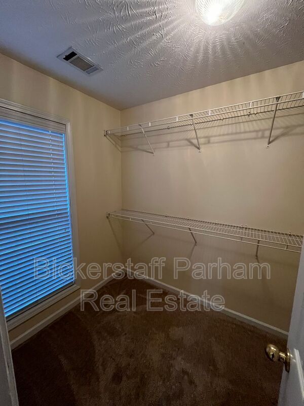 Luxury Living, Redefined. Apply Today! property image