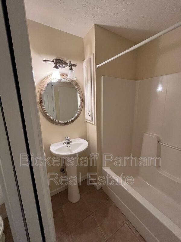 Luxury Living, Redefined. Apply Today! property image