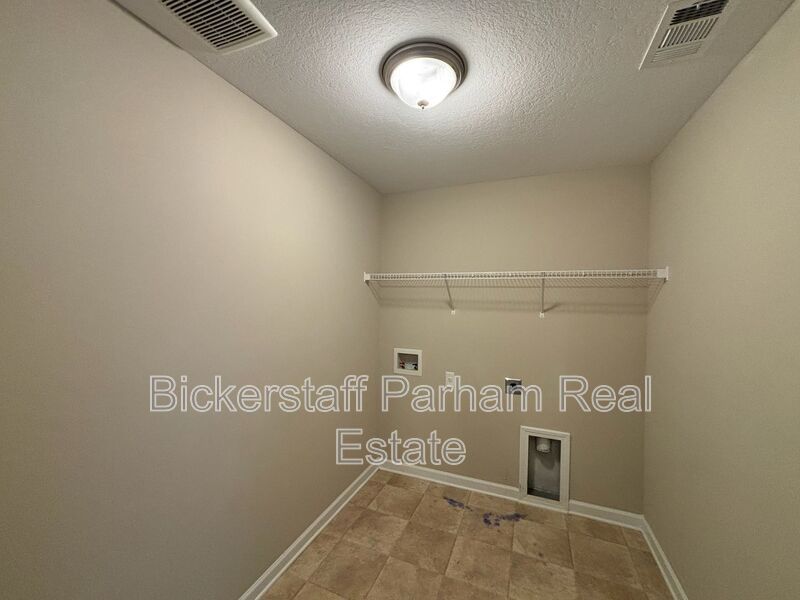 Stunning Two-Story Residence in the Heart of Smiths Station, Alabama property image