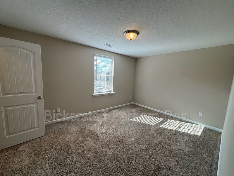 Stunning Two-Story Residence in the Heart of Smiths Station, Alabama property image