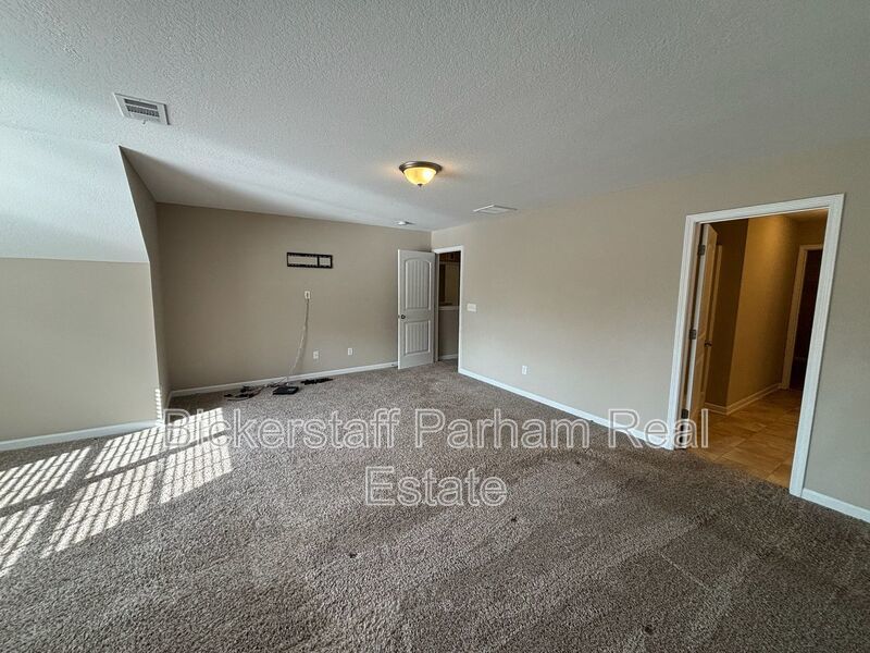 Stunning Two-Story Residence in the Heart of Smiths Station, Alabama property image