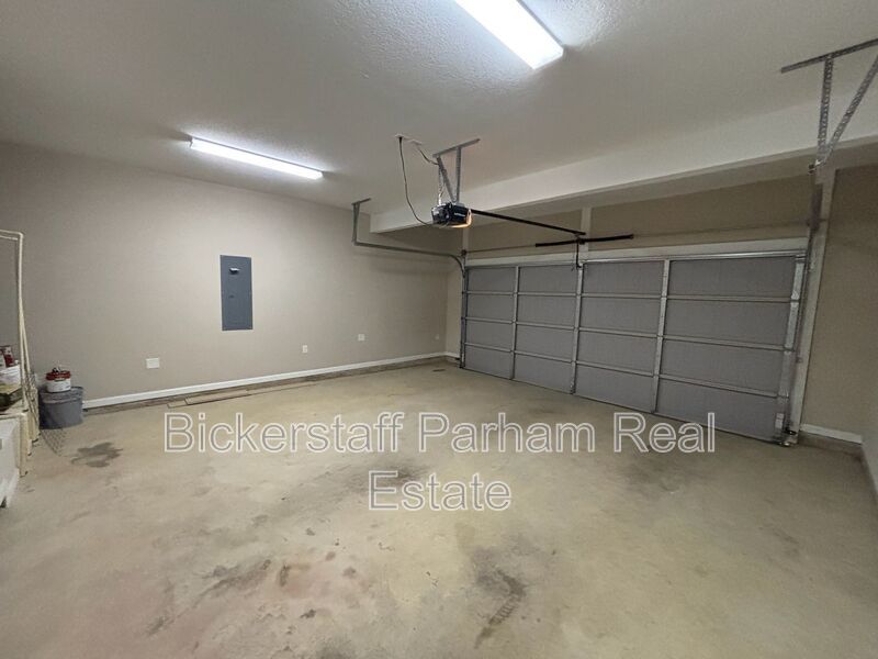 Stunning Two-Story Residence in the Heart of Smiths Station, Alabama property image