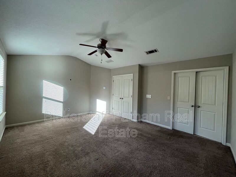 Fall in Love with Where You Live. Located in North Columbus property image