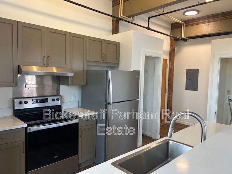 Flowers Building Condominiums Convenient To Downtown!! property image